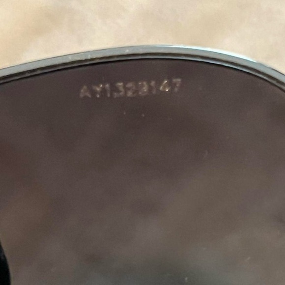 deep blue polarized lens burberry aviators with flannel arms!! - Picture 9 of 9